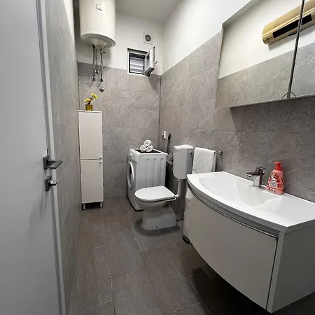 Kono - Two Bedroom With Terrace *