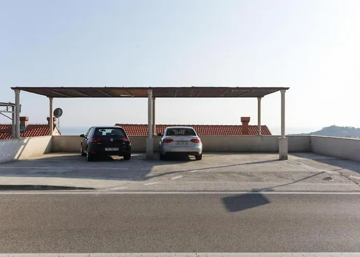 Appartamento 2 Bedroom With Terrace