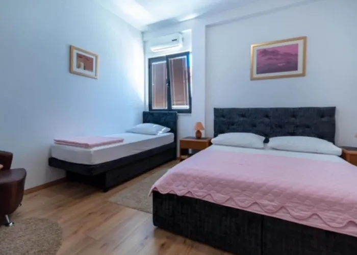 2 Bedroom With Terrace Appartamento *